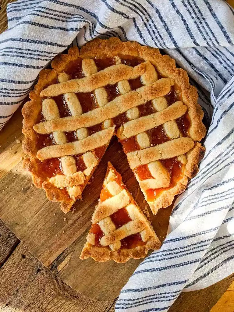 Crostata artigianale alla confettura